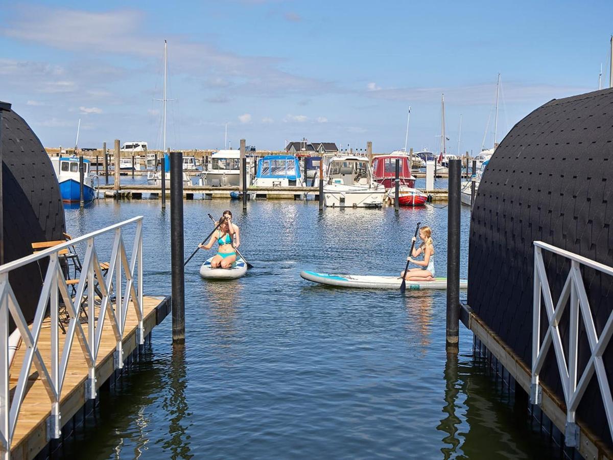Botel Boathouses - Overnat Pa Vandet Ved Limfjorden Vinderup